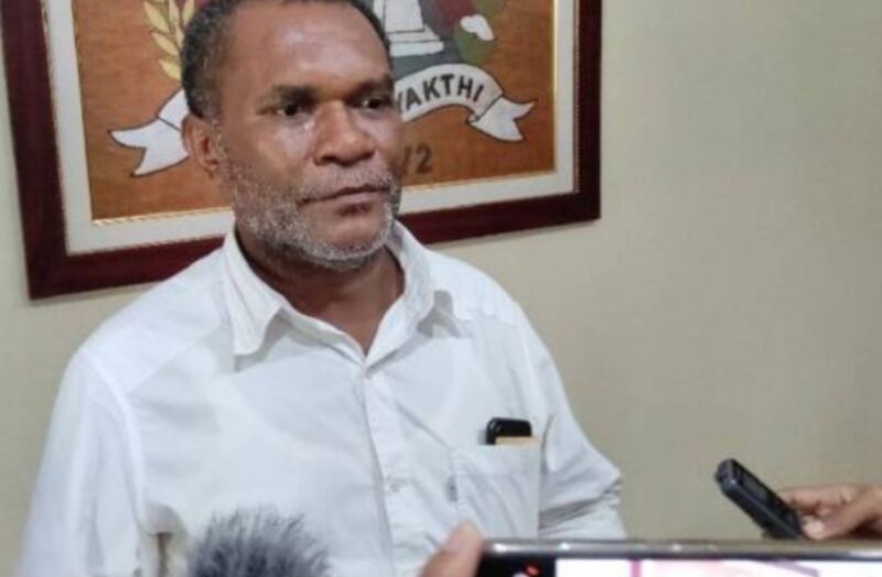 Tokoh Adat Sentani Yanto Eluay Ajak Masyarakat Papua Jaga Kedamaian dan Tolak Aksi Anarkis